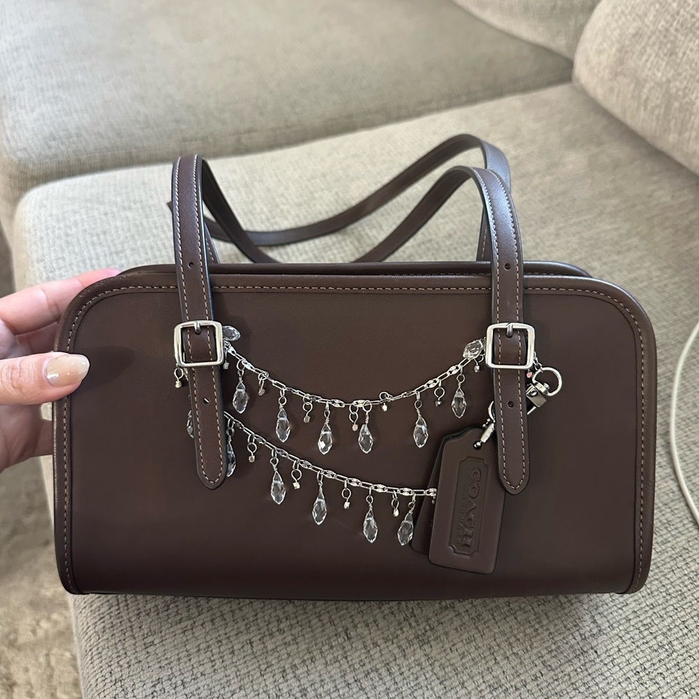 Coach Maple Swing Zip